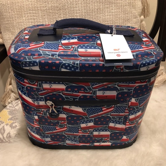 Vineyard Vines 12 Can Whale American Flag Cooler - Picture 2 of 7